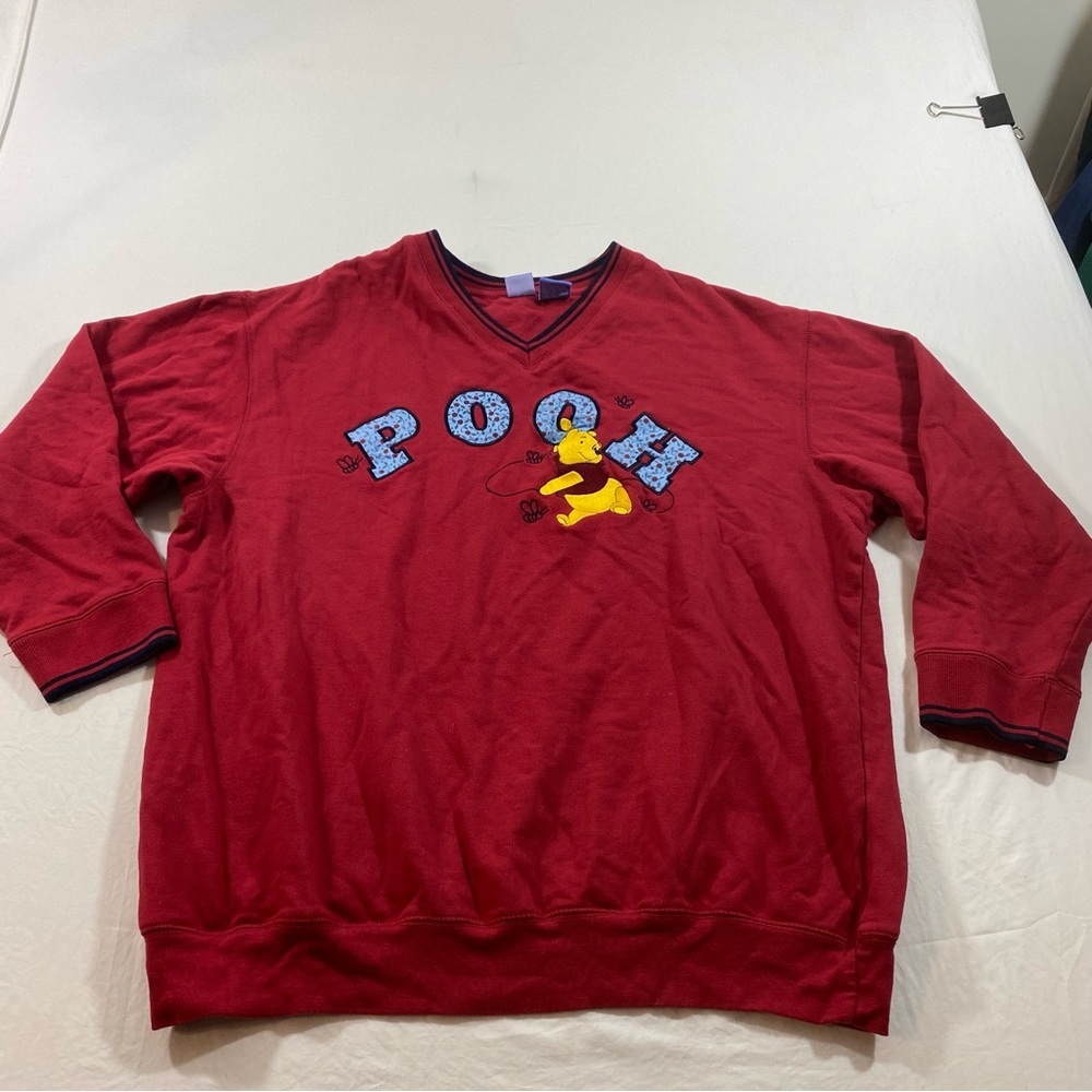 Disney Sweatshirt Woman’s X- Large Long Sleeve Winnie the Pooh Red Embroidered